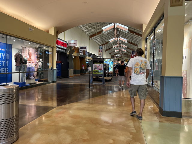 Great Lakes Crossing Outlets - Aug 7 2022 Photo